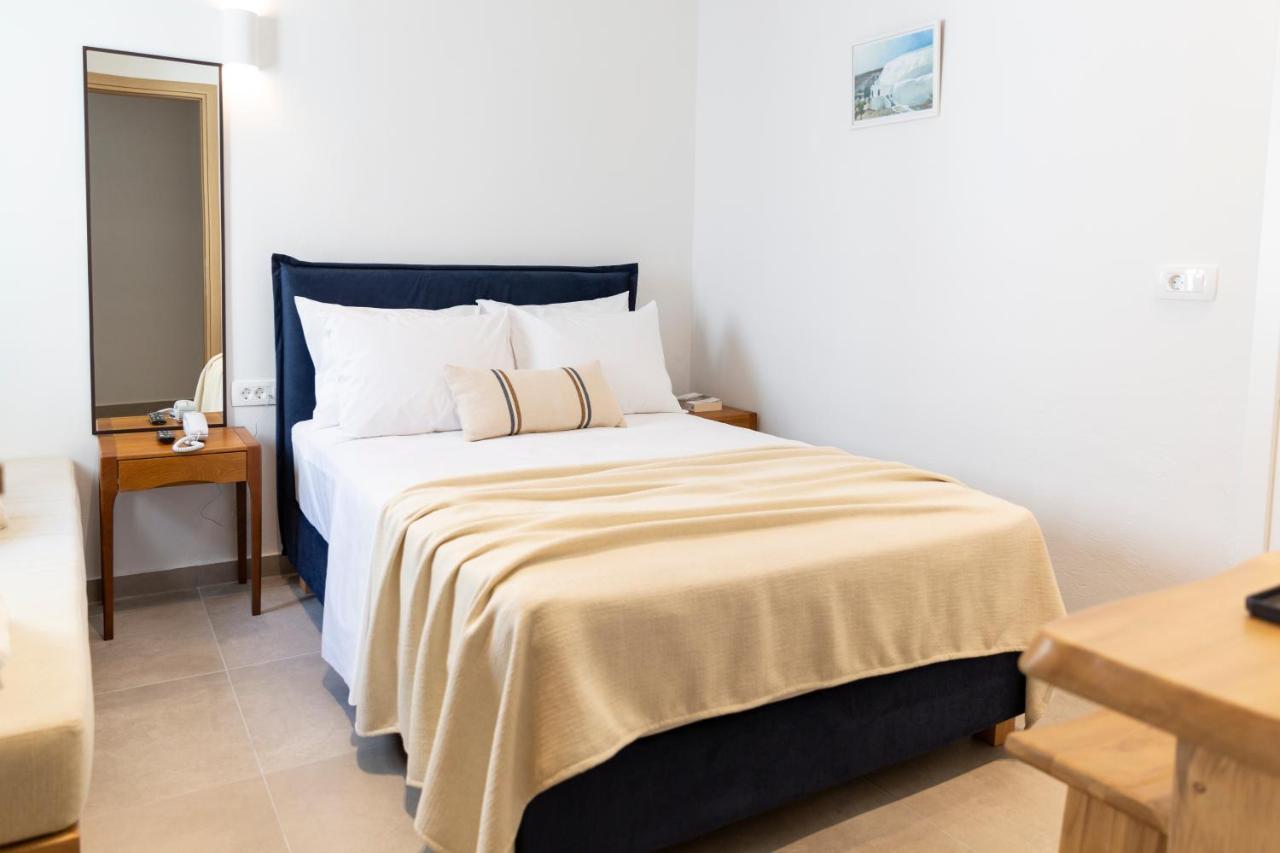 Asimina Hotel Fira  Bagian luar foto